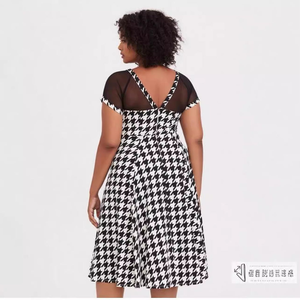 European and american cross-border women's fashion:  autumn new arrival - round neck, short sleeve, see-through panel, houndstooth black and white print dress