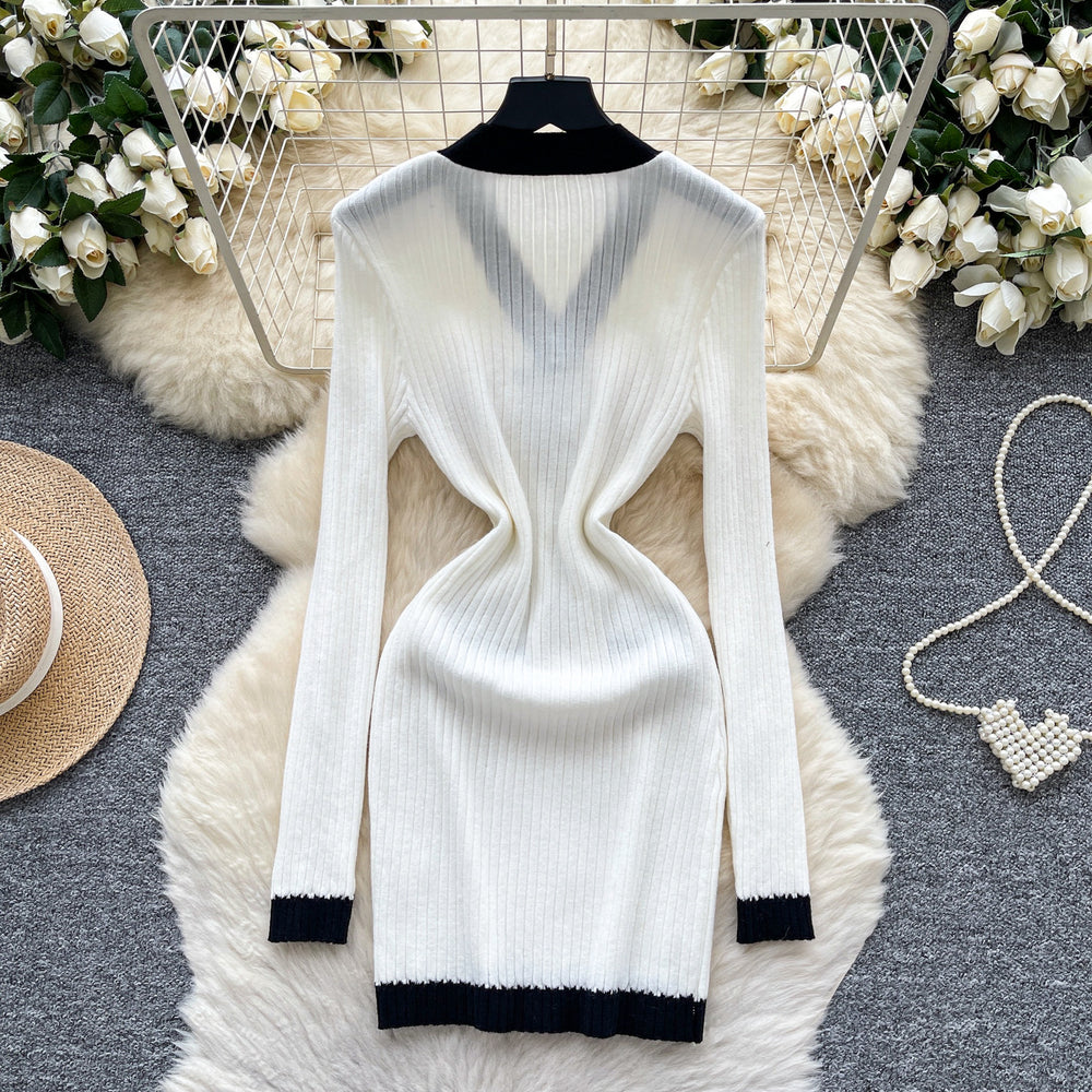 Frenchclassy small fragrant fashionablecontrast colorv neck metal buckle waist slimming lookelegantlong sleevesknittingdress