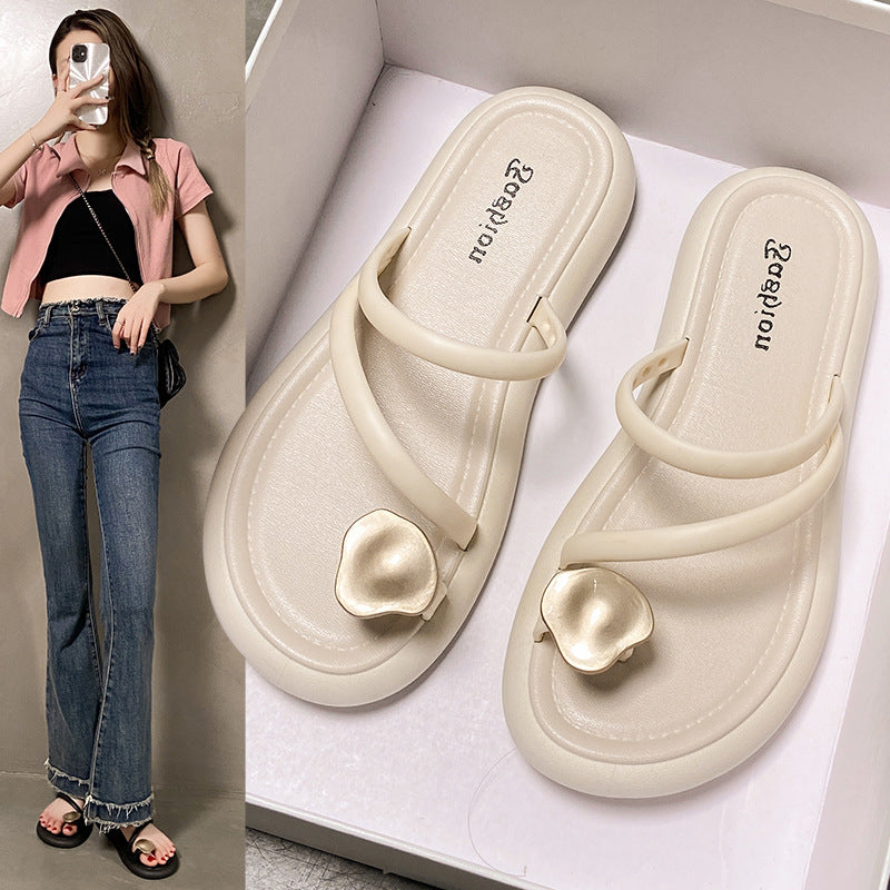 Super popular toe-toe sandals for women, new summer korean style, versatile flat bottom vacation casual beach shoes, popular shoes