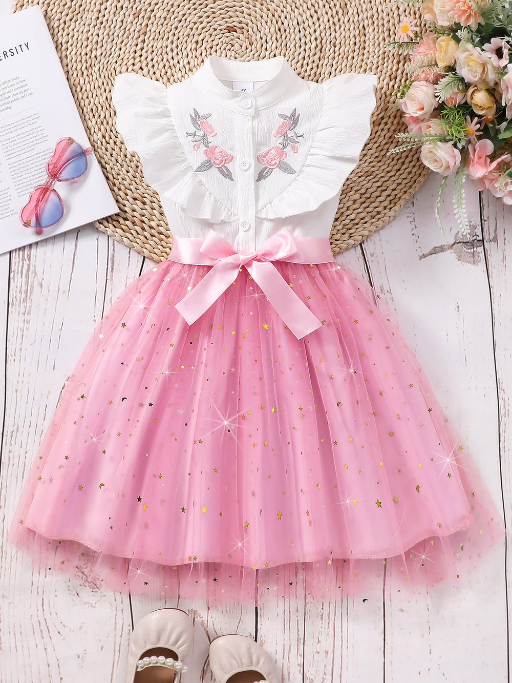 Girls' sleeveless embroidered mesh dress with turn-down collar and woven belt