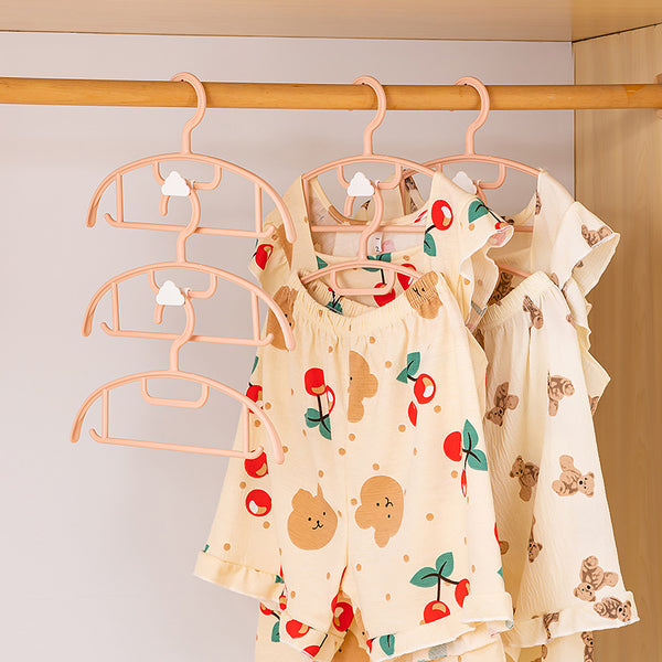 Baby small hanger baby special wardrobe can be stacked plastic clothes support hanger household seamless clothes hanger