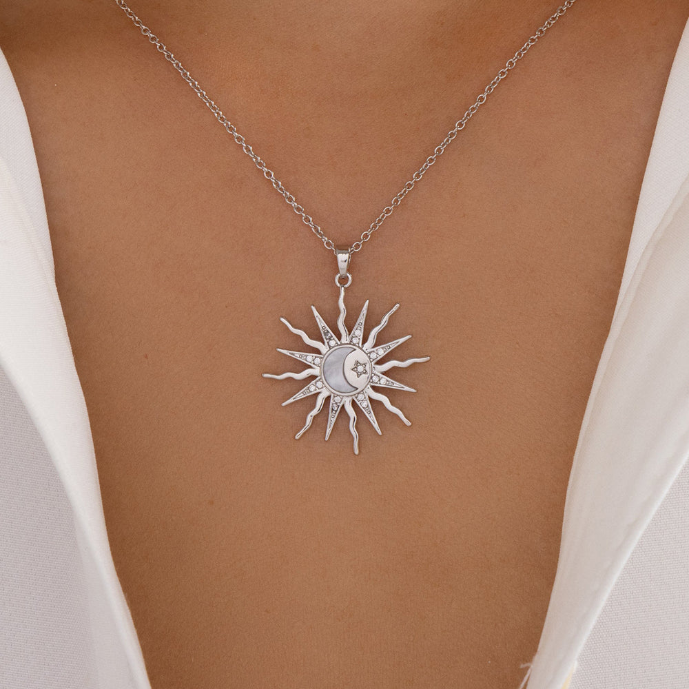 Wholesale sun-studded diamond necklaces - european & american cross-border fashion jewelry, alloy moon pendants, niche light luxury star necklaces
