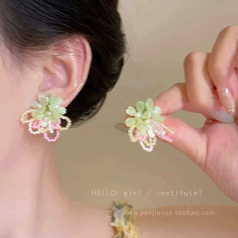 Spring break style white floral earrings - unique dopamine studs, niche design, versatile earrings