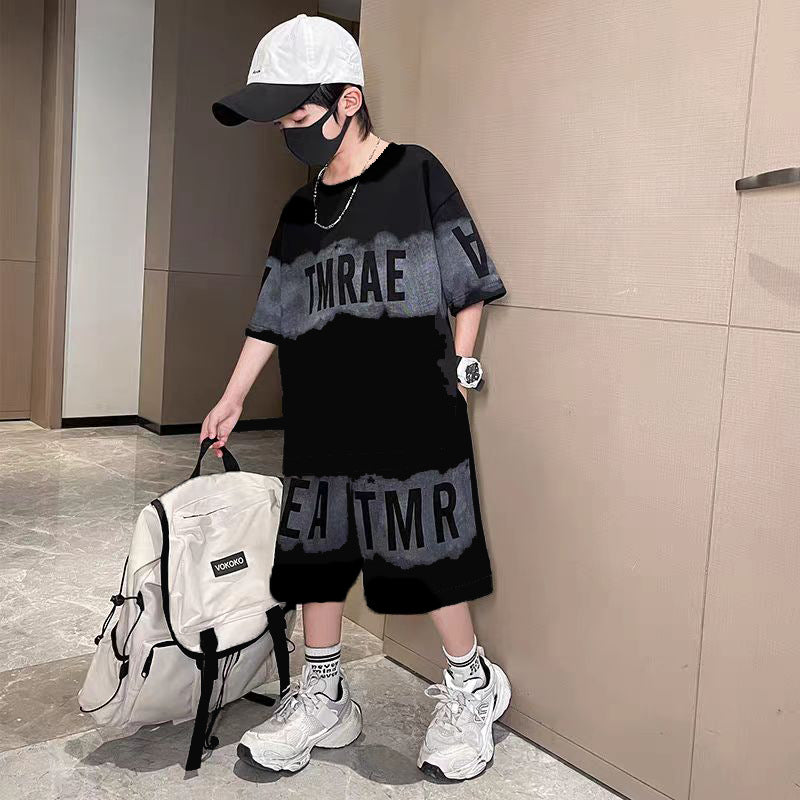 Boys' summer outfit set : new short-sleeve sporty style for mid-to-large children - trendy, stylish, and cool for summer