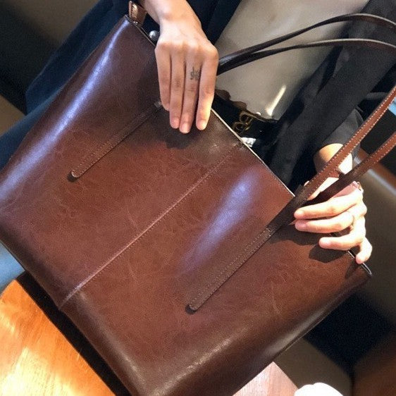 Vintage leather tote bag for women - 2025 new collection - large capacity genuine leather commuter shoulder bag