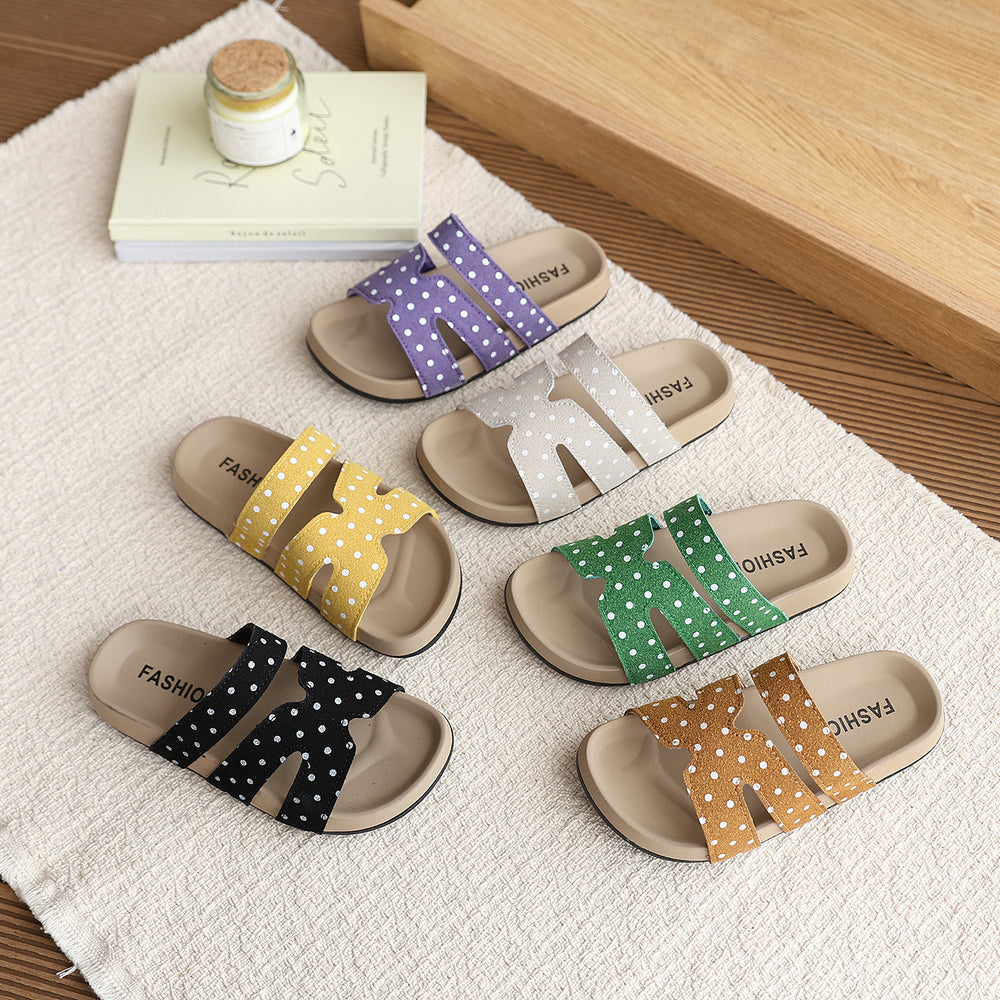Women's new fashionable polka dot flat sandals with ankle strap – perfect for beach, pool, or skirted outfits