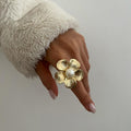 Customized rings electroplated pearl jewelry alloy flower jewelry niche high-end light luxury finger rings women's accessories