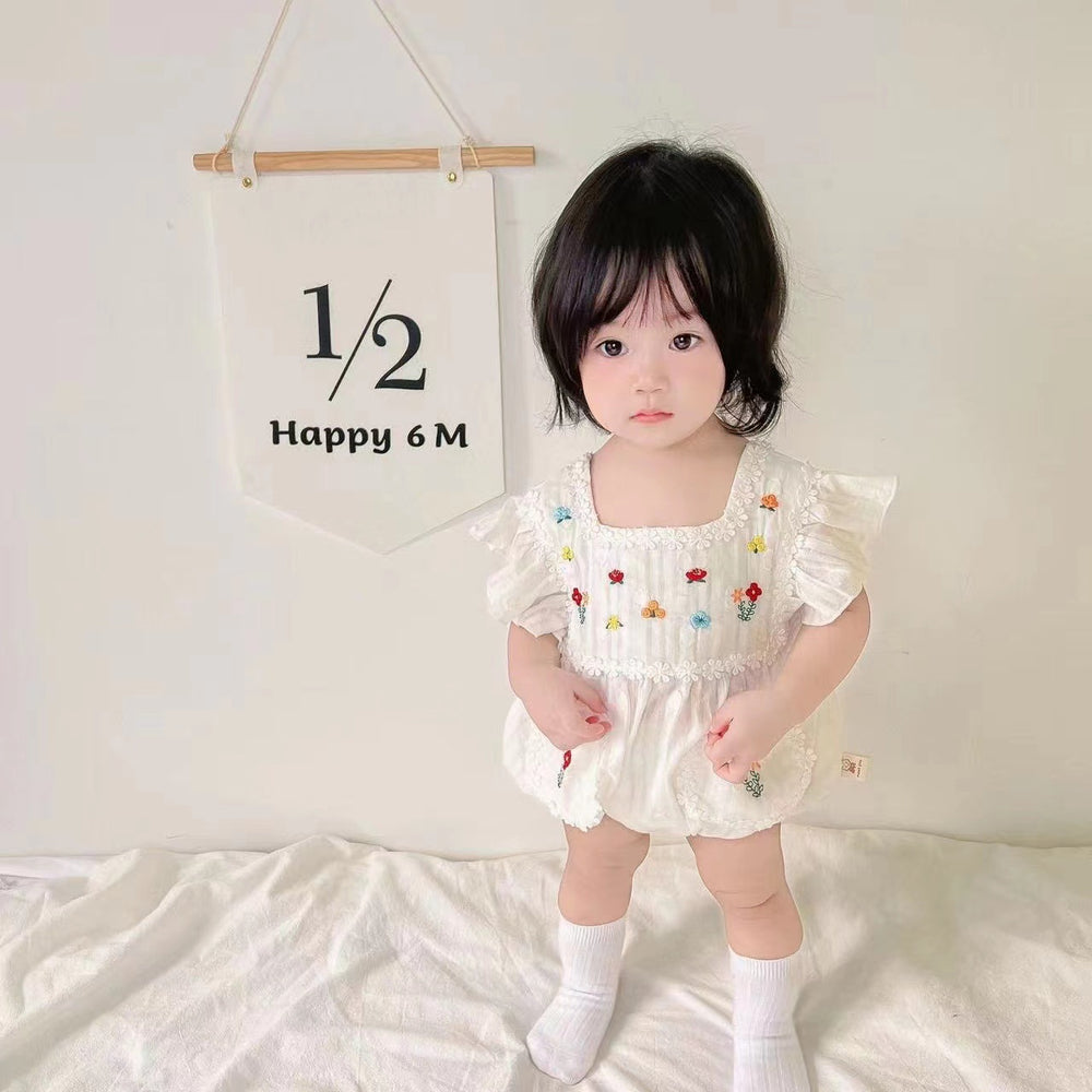 Newborn baby girl summer romper: lightweight, stylish embroidered bodysuit with short sleeves