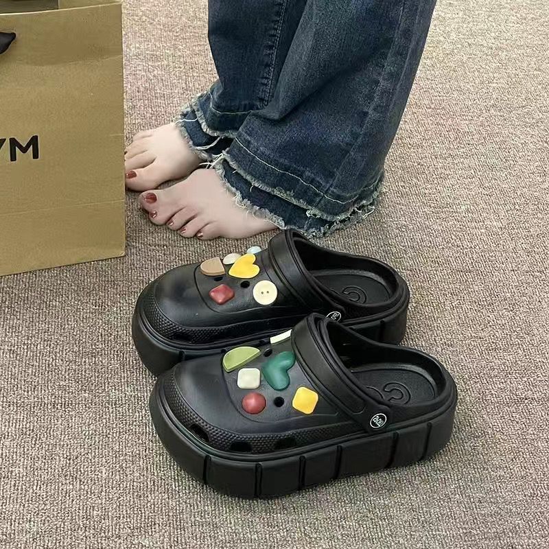 New platform clogs for women - trendy, slip-resistant, versatile, height-increasing, closed-toe, beach sandals for summer