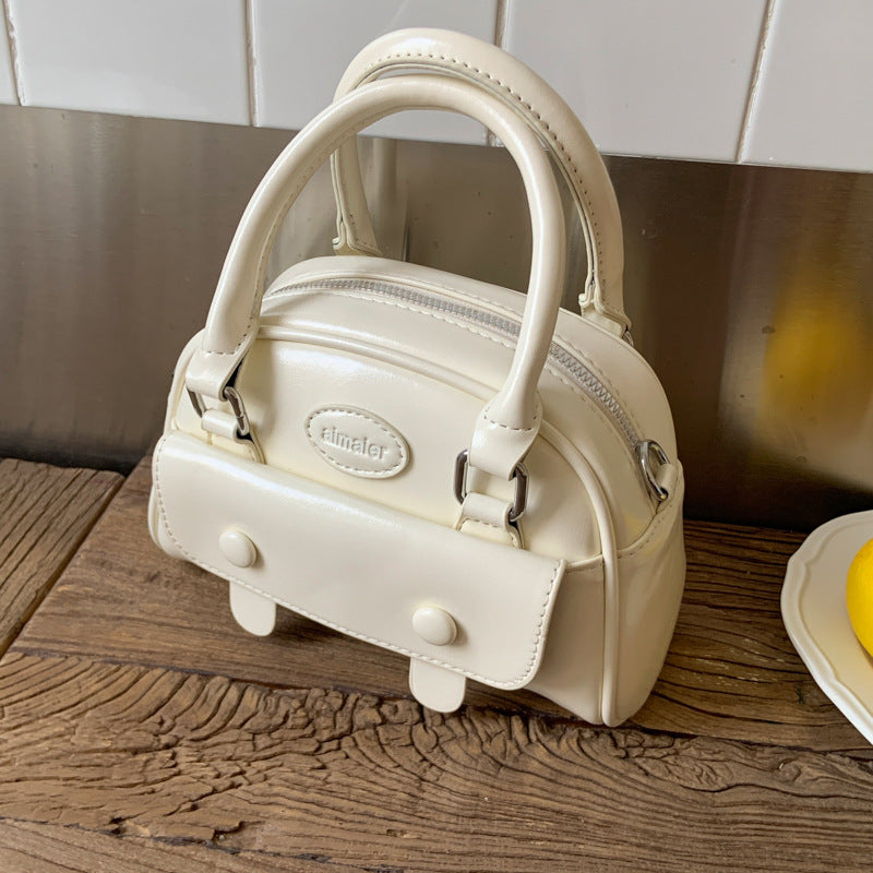 Cross-border niche design bag women's summer 2025 new fashion messenger bag Korean version popular portable bowling bag