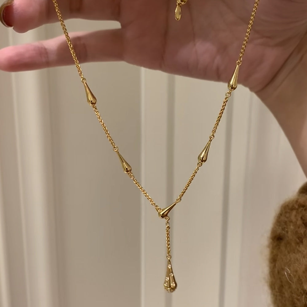 Same style water drop small waist ice cream necklace for women, medieval accessible luxury qianjin classy clavicle chain fall and wintersweater chain