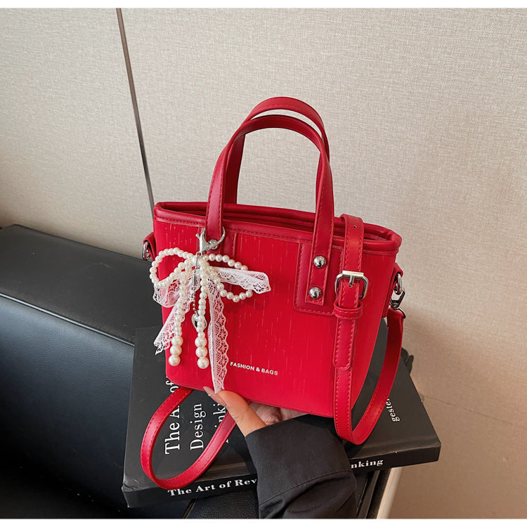 Cross-border Korean version small bag women's summer 2025 new trendy fashion shoulder bag commuter bag outer single portable bucket bag