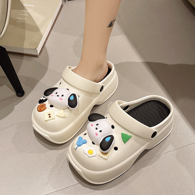 2025 women's summer clogs: comfortable, slip-resistant, thick-soled beach sandals with closed toe design