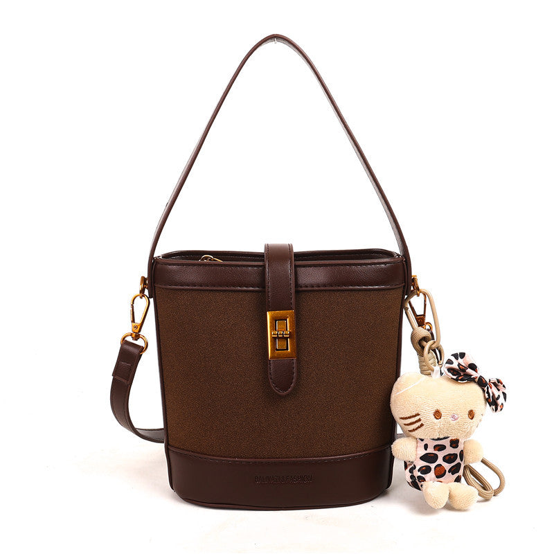 Fashion leopard print bag large capacity women's 2025 new autumn and winter popular foreign style messenger bag fashion portable bucket bag