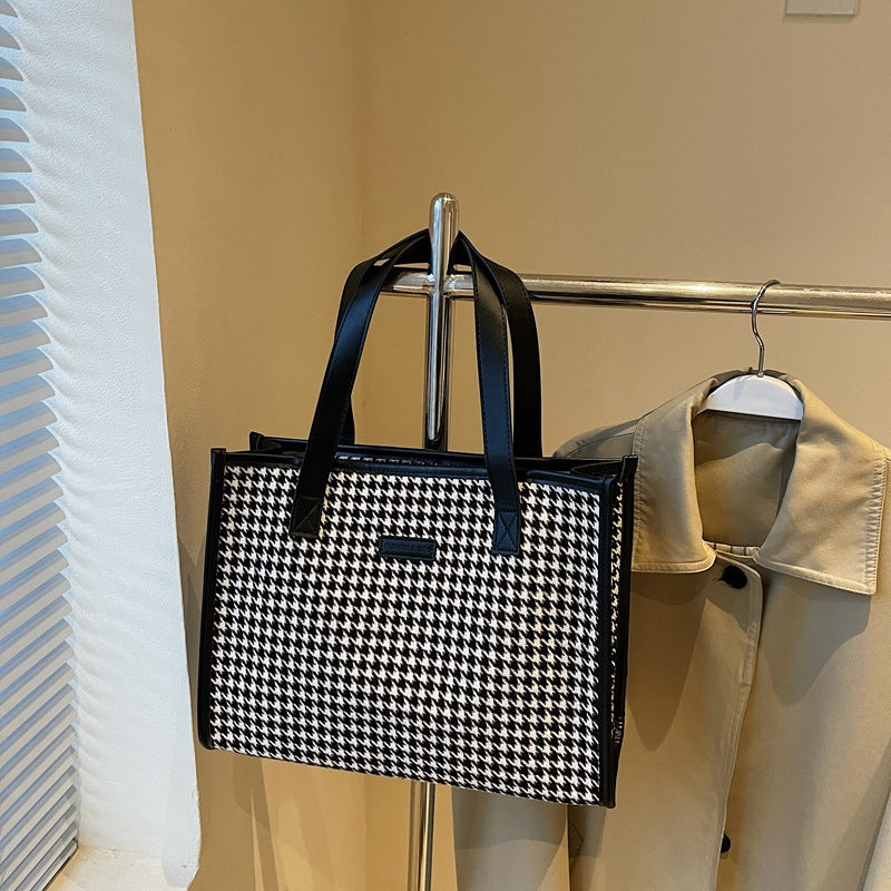 Canvas bag women's large capacity 2025 new autumn versatile shoulder bag cloth bag leisure class commuter tote bag