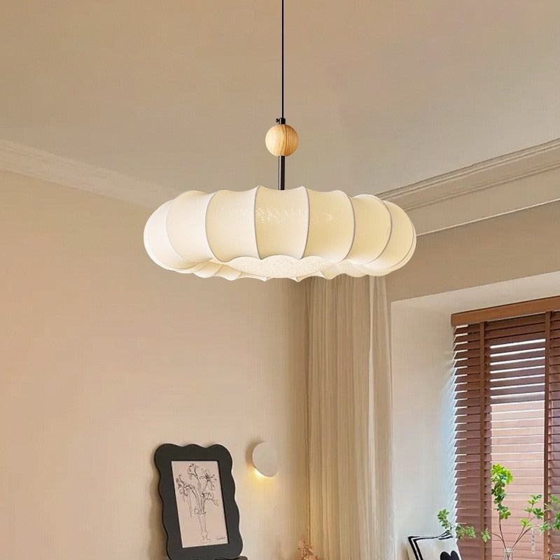Medieval bedroom chandelier French retro study master bedroom room light wabi silkworm homestay bar restaurant lighting