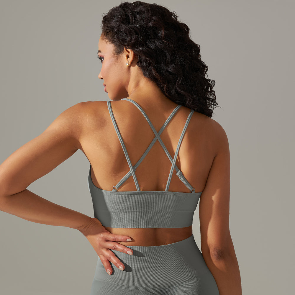 New seamless knit yoga set: high-waisted, butt-lifting leggings with a beautiful back design – perfect for peach-hued girls, running, and fitness