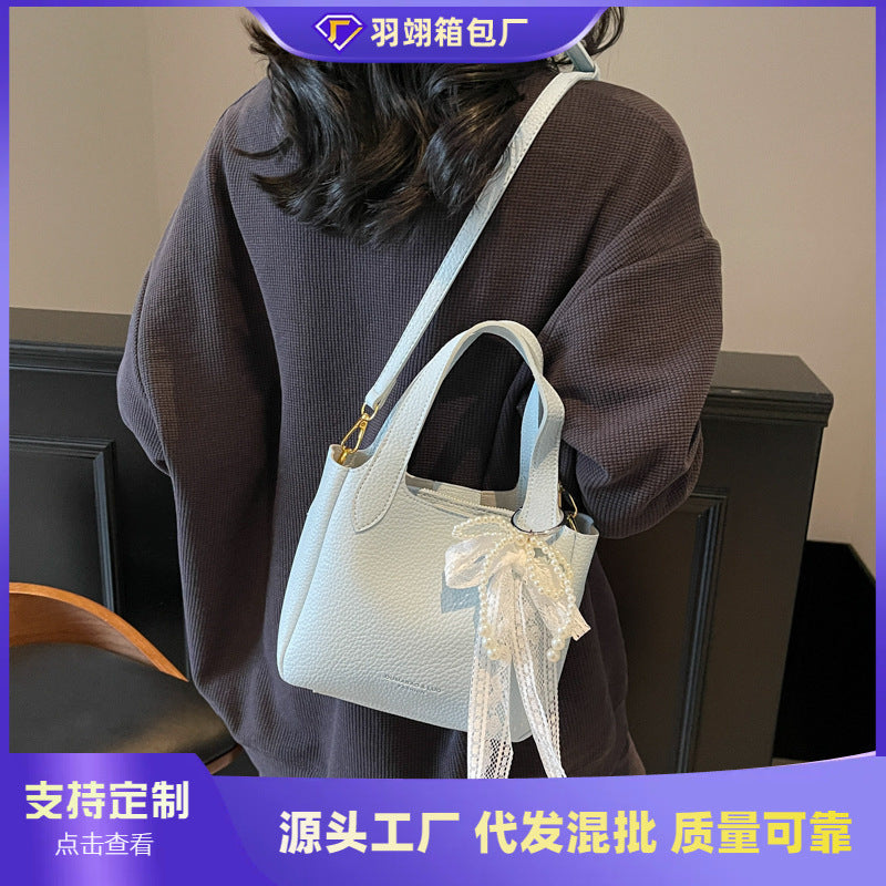 Foreign trade advanced sense small bag women 2025 new fashion versatile messenger bag summer super fire handbag bucket bag
