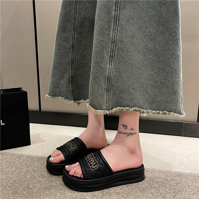 Versatile summer slippers for women - 2025 new cross-border women's sandals & slides - fashionable thick-soled slippers for outdoor wear
