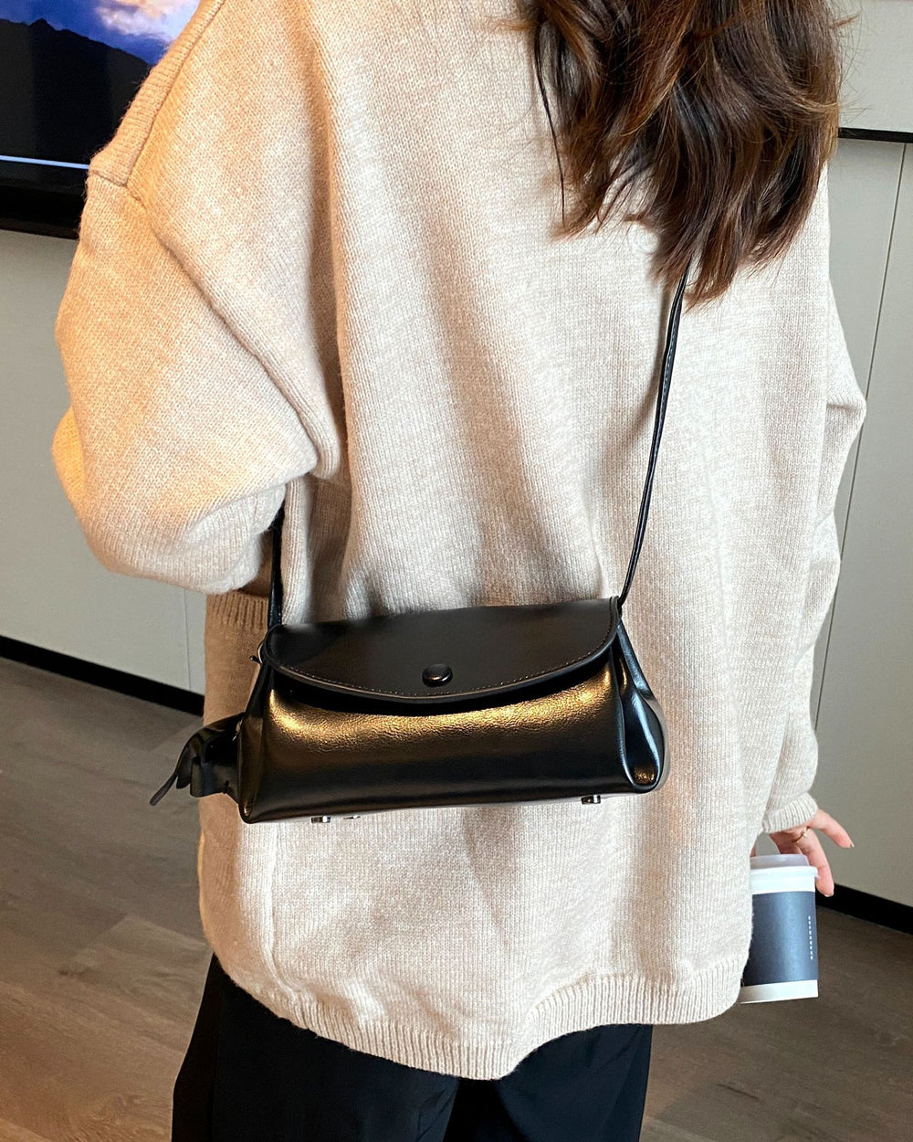 genuine leather women's bag crossbody bag fashioneasiest for match small bag cowhide shoulder bag girls classy sense oil wax leather bag