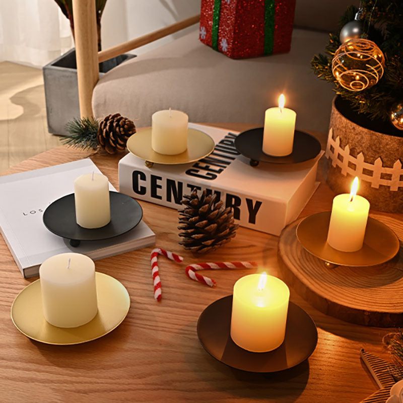 European retro minimalist wavy iron candle holder with electronic candles for a romantic ambiance in living room or dining table