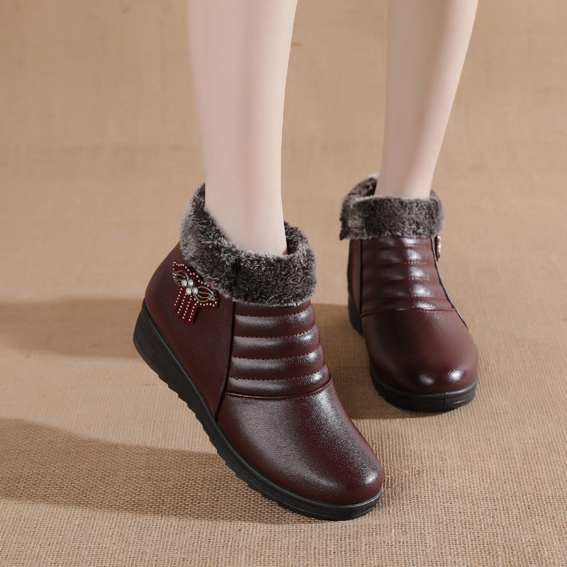 Winter ladieswear shoes middle-aged and elderly cotton shoes plus size heattechplaidfleece-linednon-slipflats soft bottom leather shoes wholesale