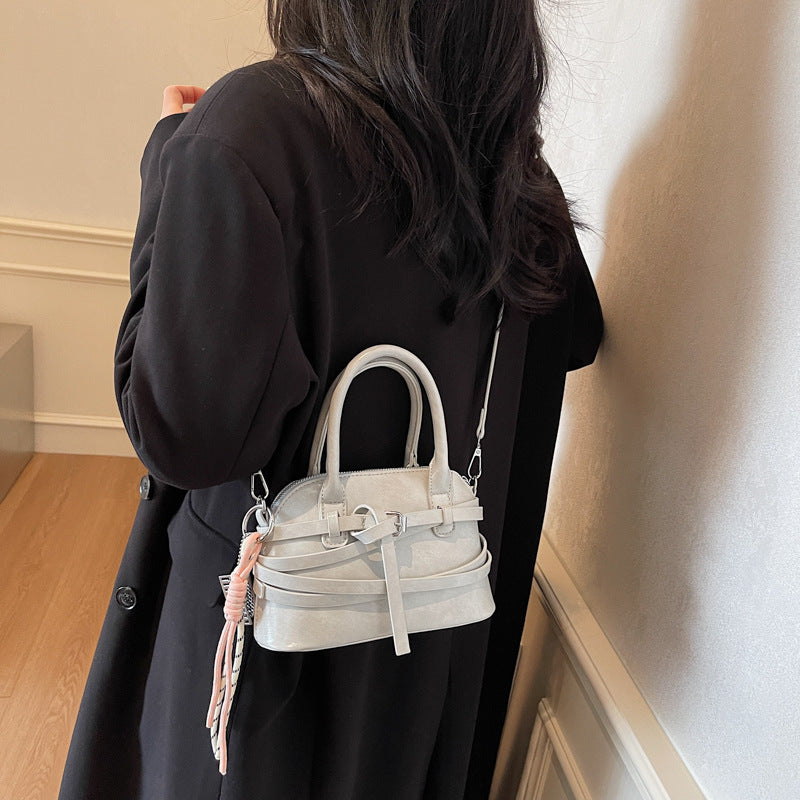 Cross-border handbag women's 2025 new Korean version ins versatile shoulder bag high-end niche design shell bag