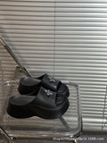 Black 8920 gunmetal cross flower