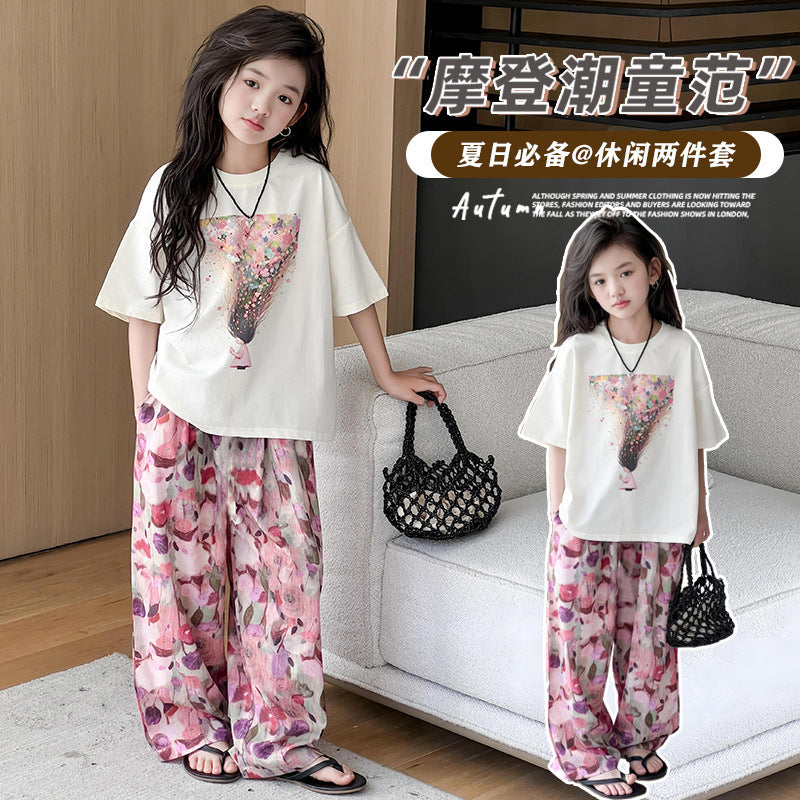 Trendy girls' summer outfit : new fashionable two-piece set for older girls and children - stylish and chic summer clothes for girls
