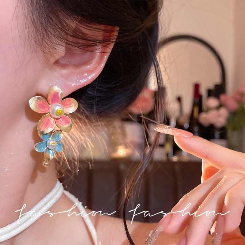 French retro metallic floral stud earrings - chic, elegant, and unique design for women