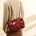 2025 spring new chain crossbody commuter bag - large capacity, high-end, trendy small square bag, classic retro women's bag