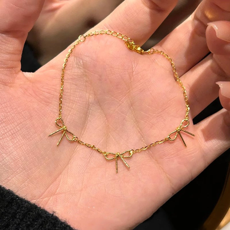 Textured bracelet for women, titanium steel, gold-plated, ins designer design, retro cold style, fashion hand jewelry, trendy people