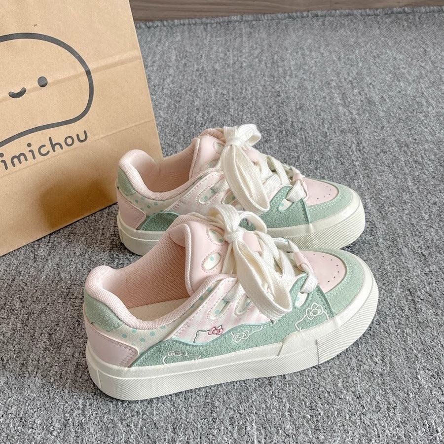 K-stylecasual sneakers for women 2026 spring and summer new arrivaleasiest for matchniche style shoes thick sole student white shoes bread shoes