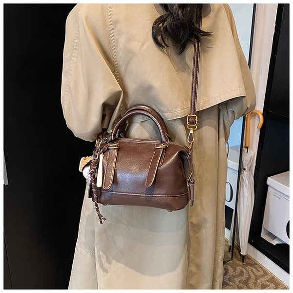 Women's bag 2025 autumn women's bag large capacity fashion portable mother bag messenger bag fashion trend large capacity