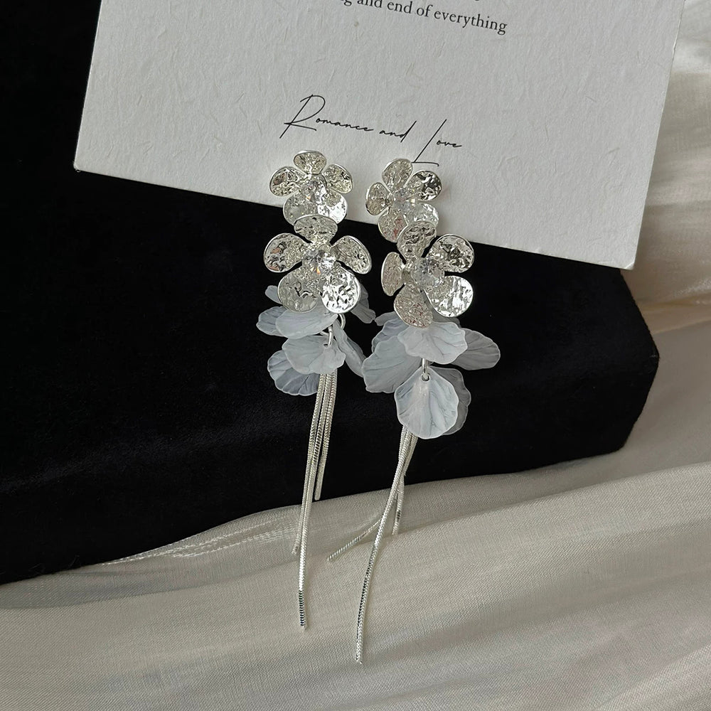 Zircon flower shell beach vacation style tassel long earrings for women, square and round face jewelry, 2026 new high-end design