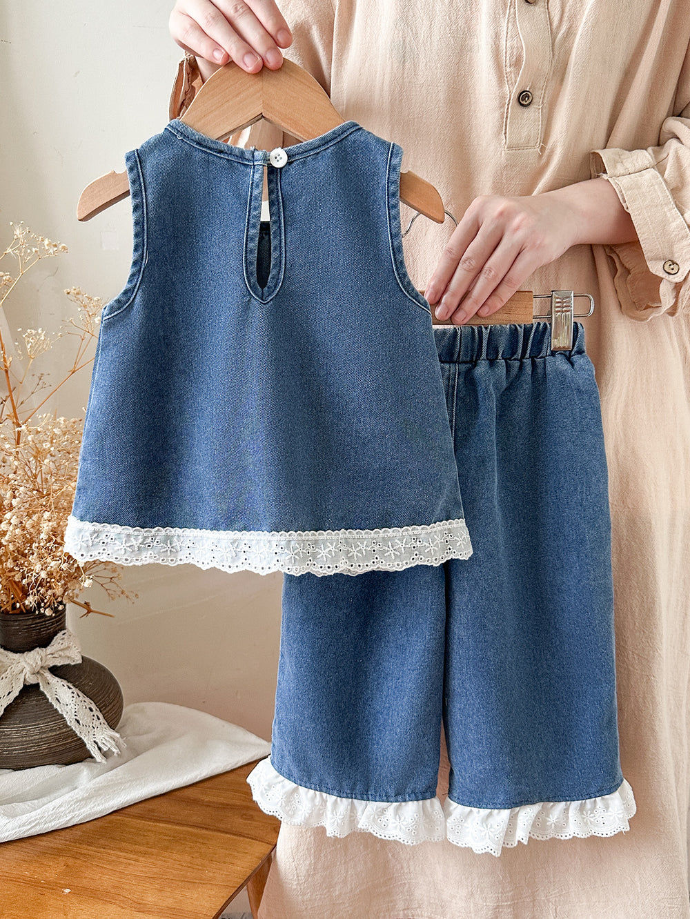 new summer outfit for baby girls: stylish doll-inspired sleeveless denim patchwork lace pants two-piece set