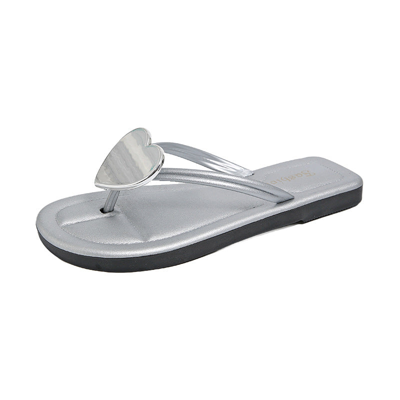 New women's spring/summer flip-flops - heart-shaped, simple, versatile, outdoor beach sandals - stylish and trendy women's slides