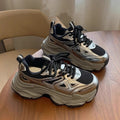 Black chunky platform sneakers for women, autumn/winter 2026 new collection, petite height increasing casual athletic shoes, soft sole fleece-lined women's footwear