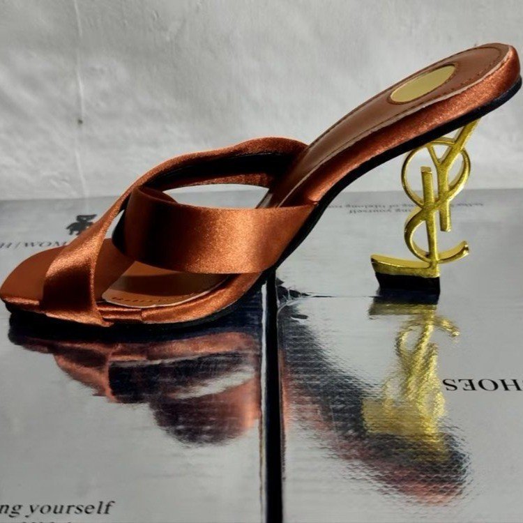 Factory in stock one-strap high-heeled sandals for women cross-strap export best selling special-shaped heels letter heels high-heeled shoes for women