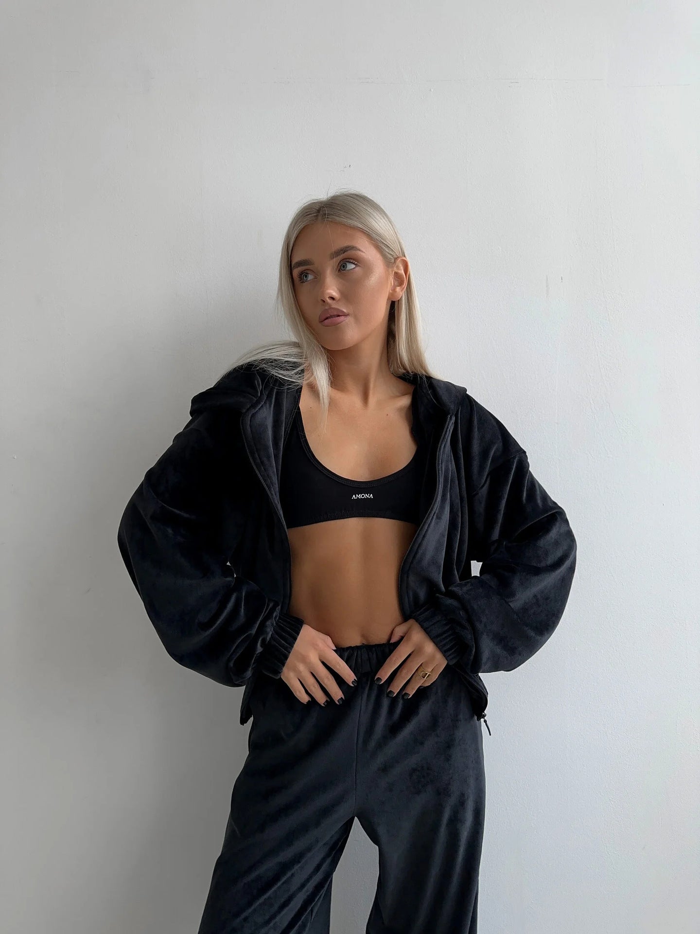 Cross-border independent station velvet hooded cardigan trousers women's two-piece set long-sleeved jacket pendant straight mopping trousers set