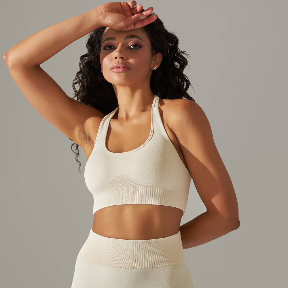 New seamless knit yoga set: high-waisted, butt-lifting leggings with a beautiful back design – perfect for peach-hued girls, running, and fitness