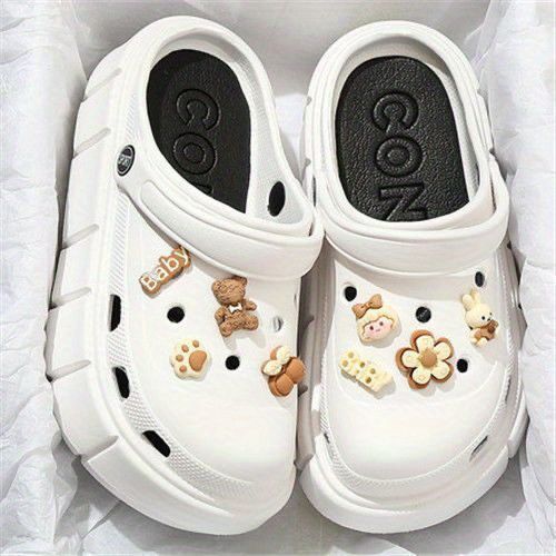 New platform clogs for women - trendy, slip-resistant, versatile, height-increasing, closed-toe, beach sandals for summer
