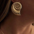 Wholesale conch earrings - european & american style, cross-border ocean jewelry, niche high-end autumn/winter retro metal threaded earrings for women