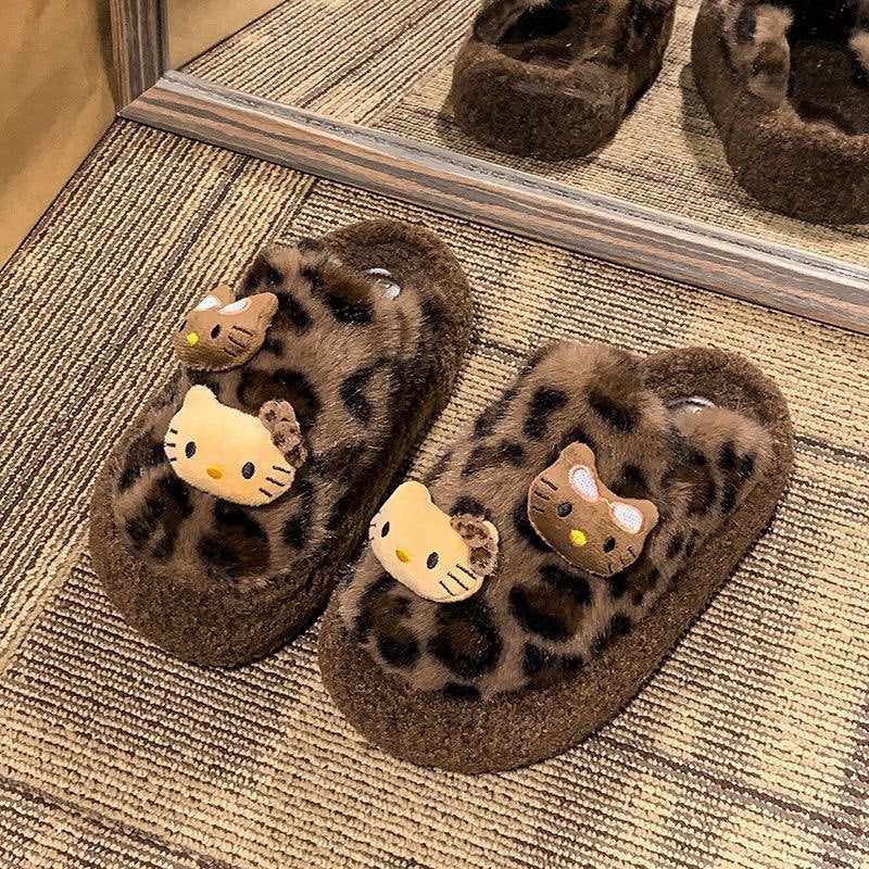 Cute cat fuzzy slippers for women, autumn/winter outdoor wear, 2025 new thick-soled closed-toe half slippers, height-increasing, fleece-lined cotton slippers