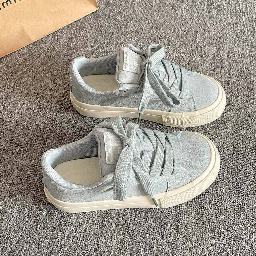 Versatile white sneakers - soft sole, women's style, 2026 new spring/autumn collection, thick sole casual bread shoes, trendy student footwear