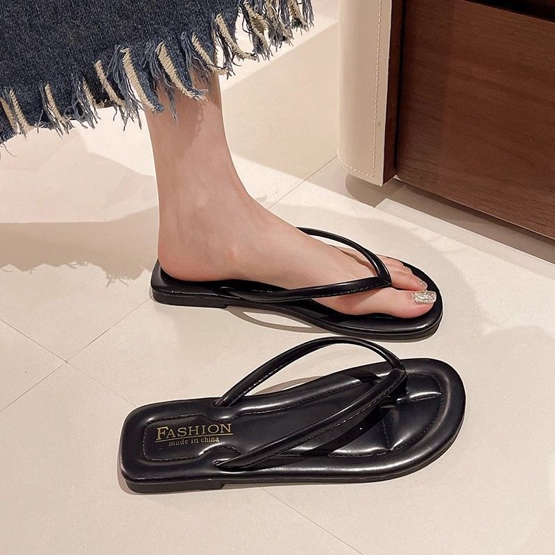2025 summer new women's beach flip-flops - stylish casual flat sandals with anti-slip toe protection for outdoor wear