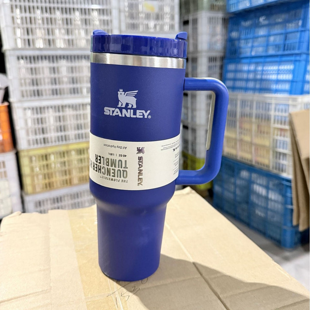 amazon giant stanley cup large capacity 304 stainless steel thermal insulation and cold outdoor car cup