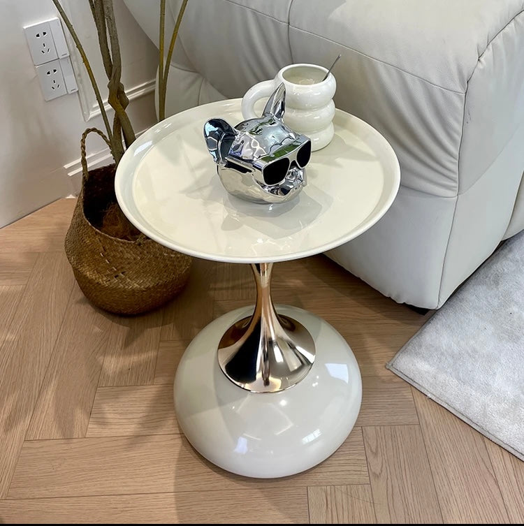 Scandinavianretro sofa side table living room coffee table small table iron side table bedside storage rack balcony casual round table