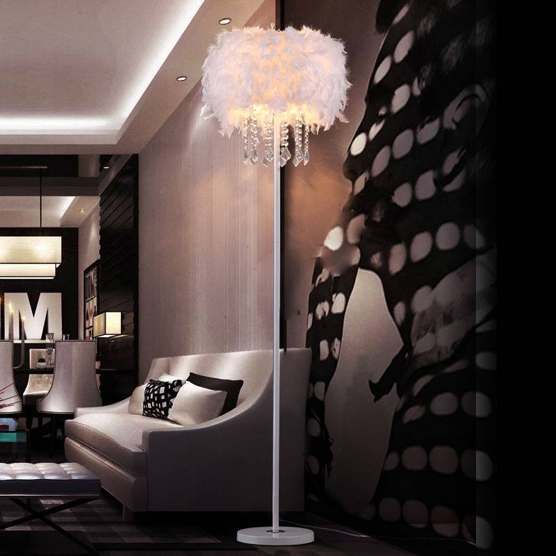 Crystal feather ins creative floor lamp wedding living room study bedroom bedside table lamp beauty anchor fill light