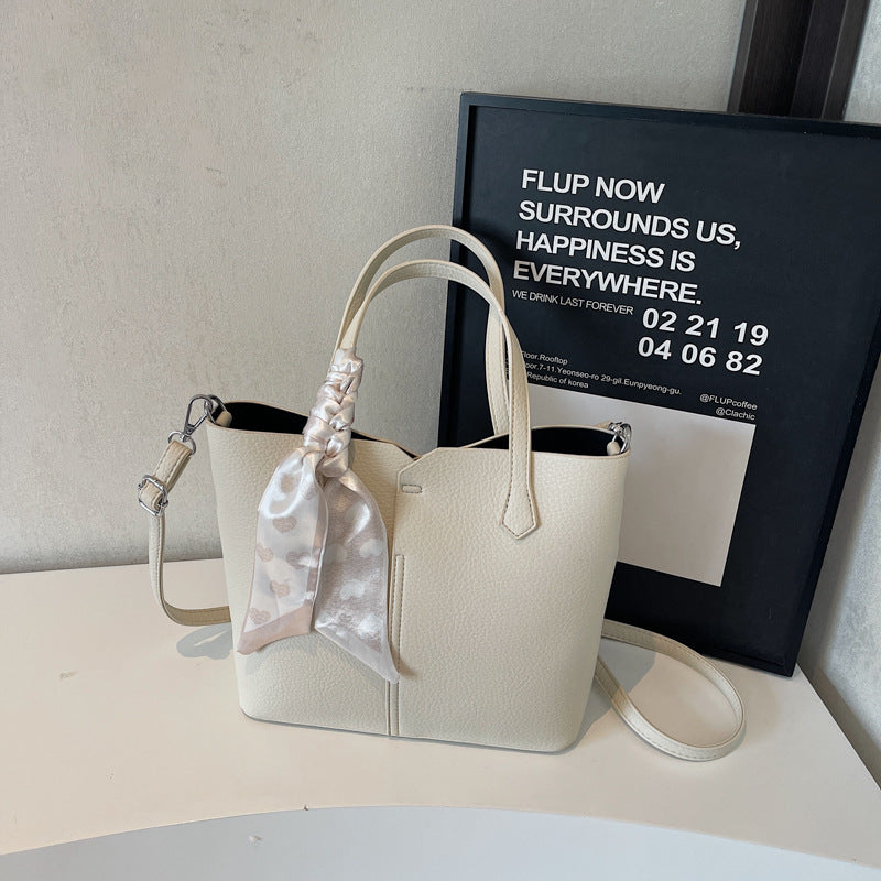 Cross-border popular bags this year, women's 2025 new niche portable bucket bags, versatile shoulder messenger bags